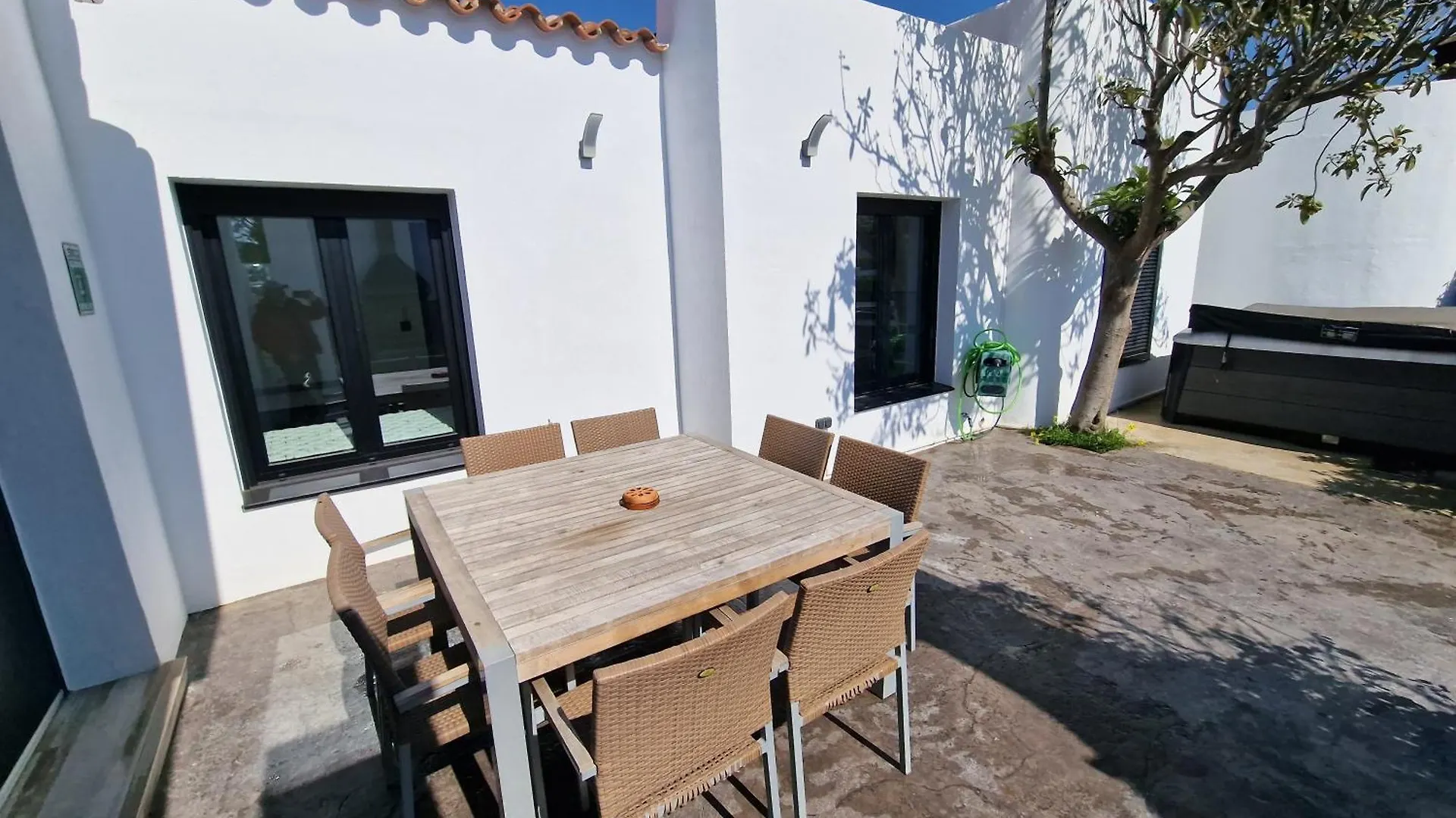 Villa Cala Llarga Beach Roses Spain